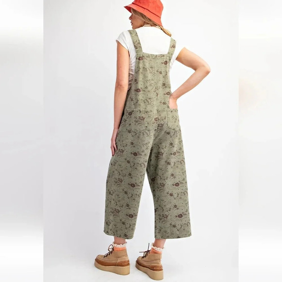 Easel-Free People Green Floral Boho Overalls Size Meduim - Picture 3 of 7